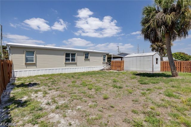 2480 Austin Smith CT, North Fort Myers, FL 33917