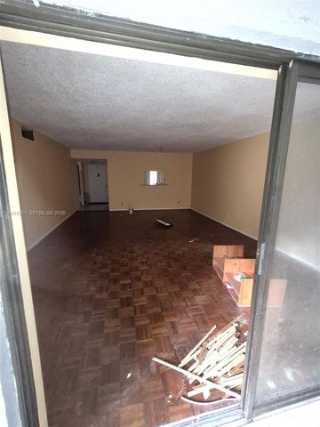 3940 NW 42nd Avenue 122, Lauderdale Lakes, FL 33319