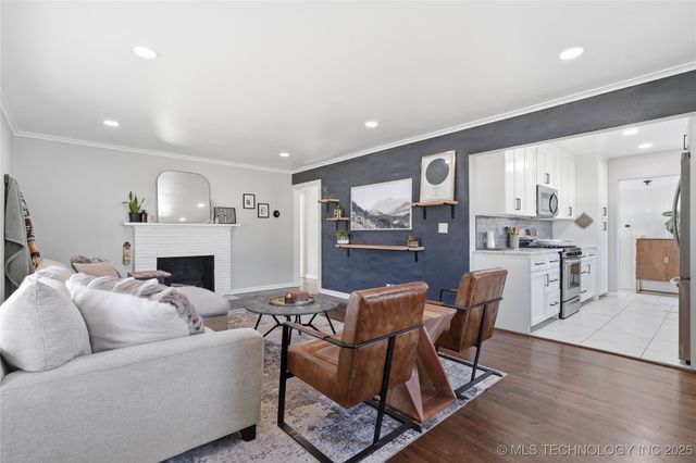 4904 S Madison Avenue, Tulsa, OK 74105