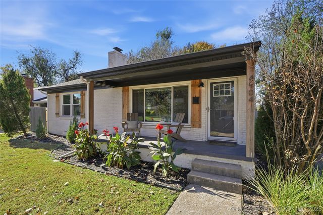 4904 S Madison Avenue, Tulsa, OK 74105