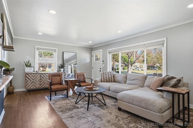 4904 S Madison Avenue, Tulsa, OK 74105