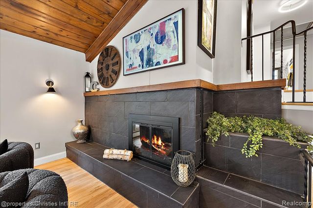 5722 Raven Road, Bloomfield Hills, MI 48301