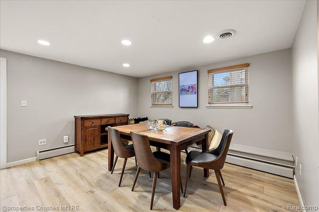 5722 Raven Road, Bloomfield Hills, MI 48301