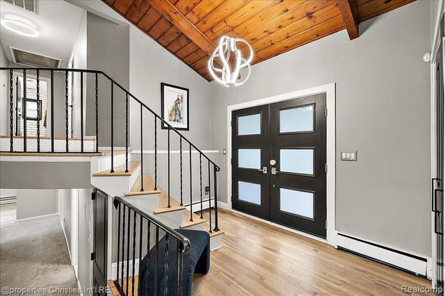 5722 Raven Road, Bloomfield Hills, MI 48301