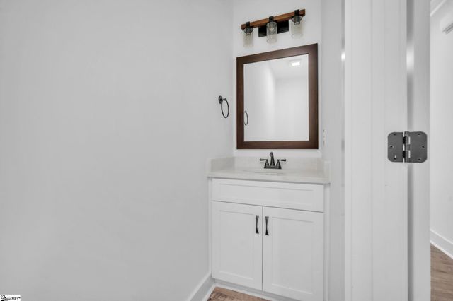 107 Circle Drive, Townville, SC 29689