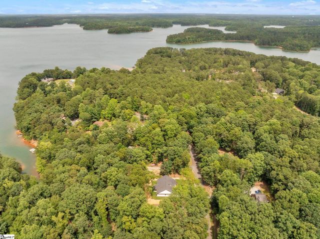 107 Circle Drive, Townville, SC 29689