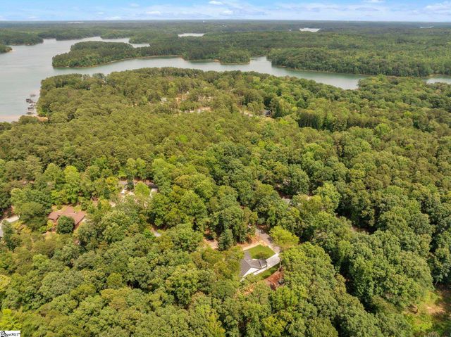 107 Circle Drive, Townville, SC 29689