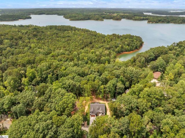 107 Circle Drive, Townville, SC 29689