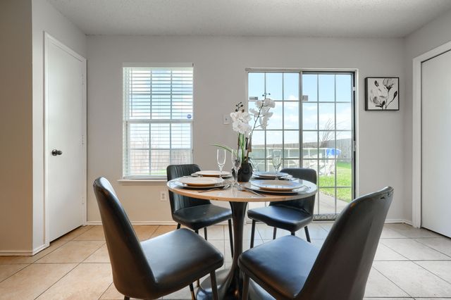 3712 Venera Street, Fort Worth, TX 76106