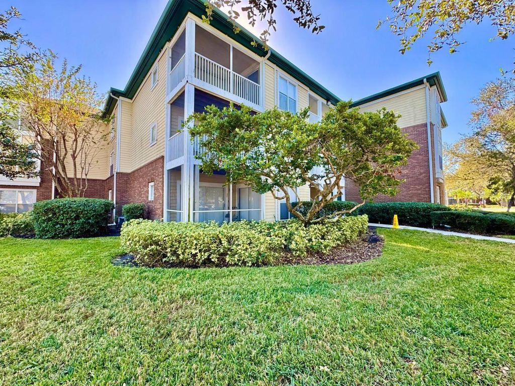 Image 1 of property listing at 10110 WINSFORD OAK BOULEVARD 623, Tampa, FL 33624