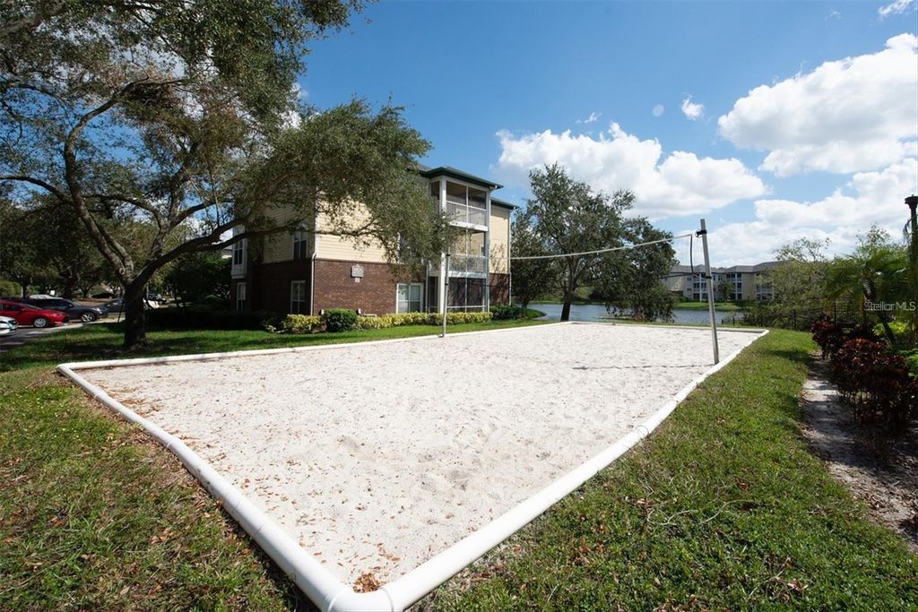 Image 19 of property listing at 10110 WINSFORD OAK BOULEVARD 623, Tampa, FL 33624