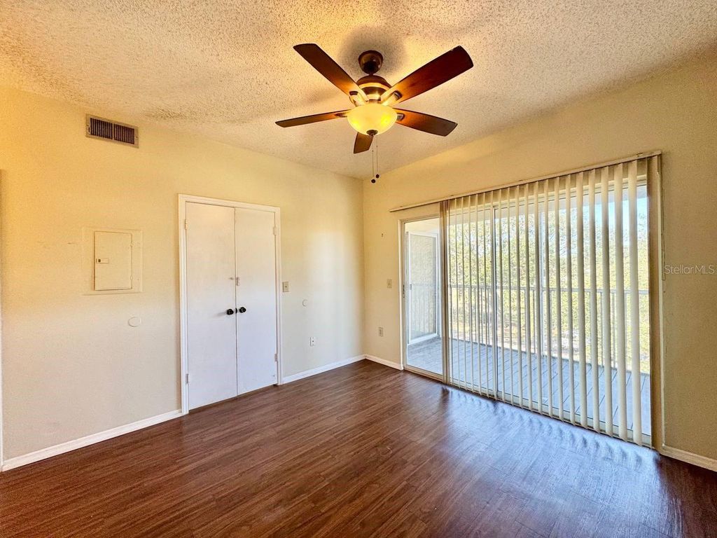 Image 9 of property listing at 10110 WINSFORD OAK BOULEVARD 623, Tampa, FL 33624