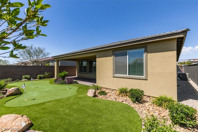 10184 Chrysolite, Las Vegas, NV 89143