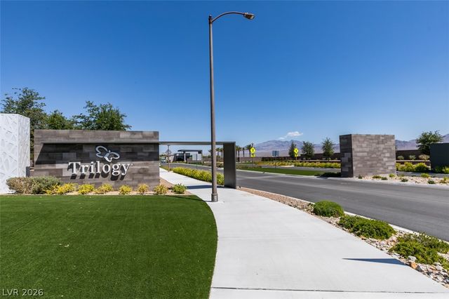10184 Chrysolite, Las Vegas, NV 89143