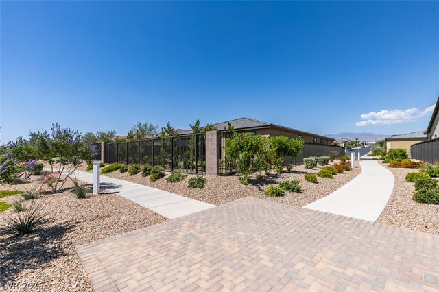 10184 Chrysolite, Las Vegas, NV 89143
