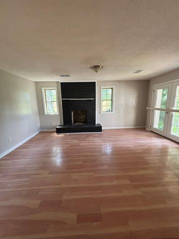 3571 DAGGETT RD, Memphis, TN 38109