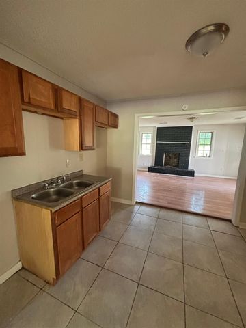 3571 DAGGETT RD, Memphis, TN 38109