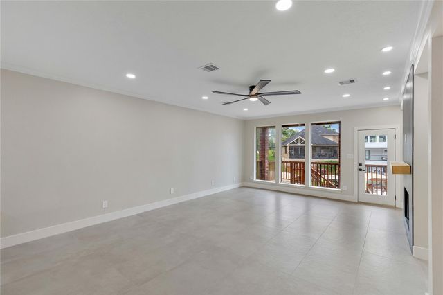 12350 Pebble View Drive, Conroe, TX 77304