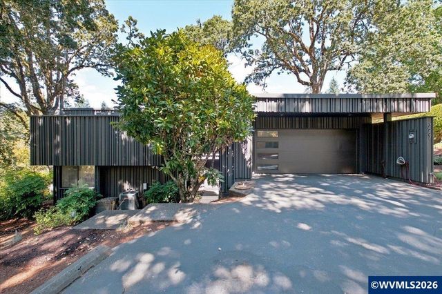 3557 Sunridge Dr S, Salem, OR 97302