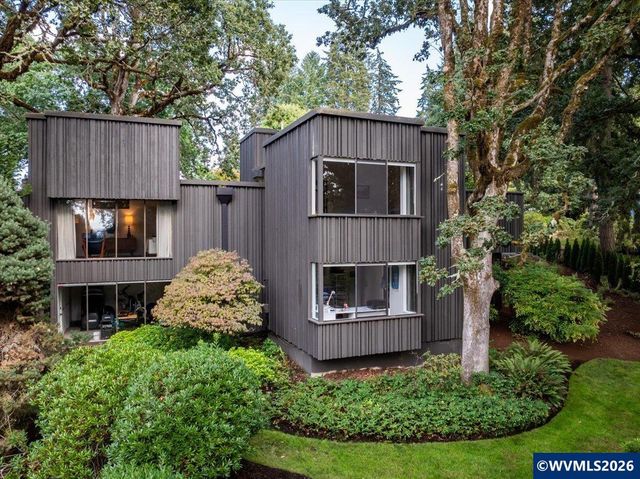 3557 Sunridge Dr S, Salem, OR 97302