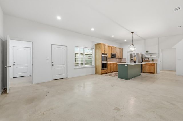 1445 County Road 3690, Paradise, TX 76073