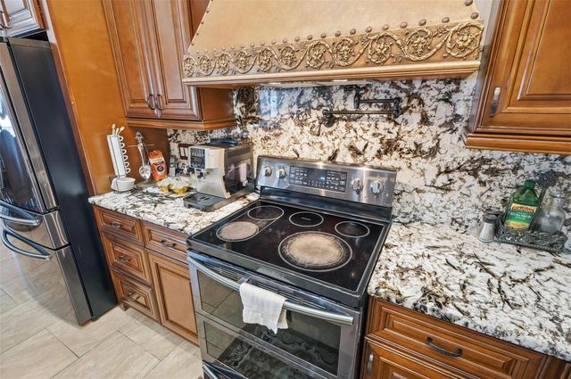 11 BANNERWOOD LANE, Palm Coast, FL 32137