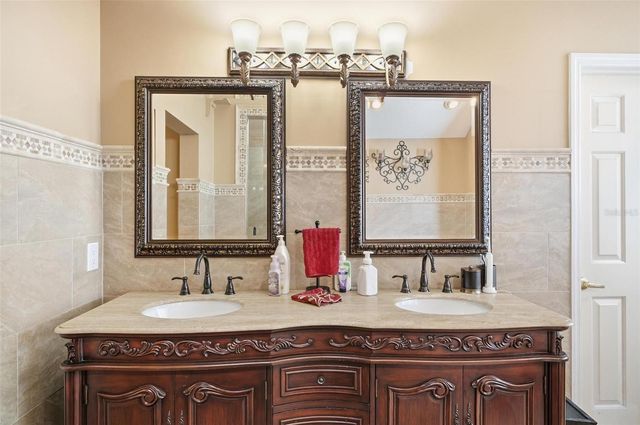 11 BANNERWOOD LANE, Palm Coast, FL 32137