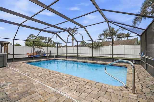 11 BANNERWOOD LANE, Palm Coast, FL 32137