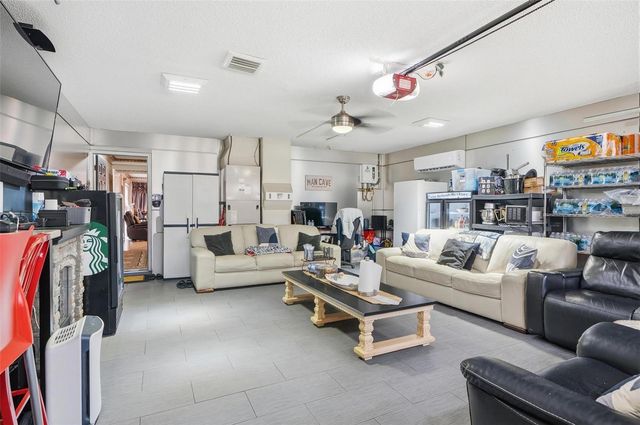 11 BANNERWOOD LANE, Palm Coast, FL 32137