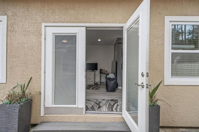 11 BANNERWOOD LANE, Palm Coast, FL 32137