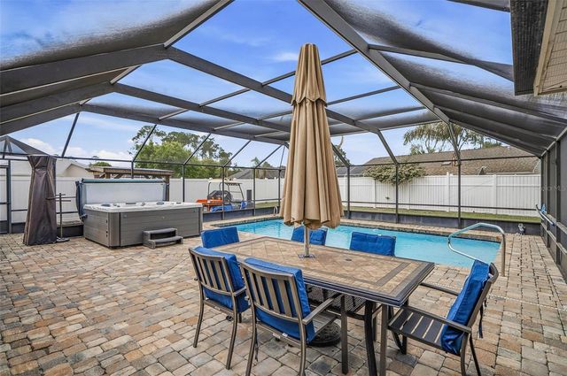 11 BANNERWOOD LANE, Palm Coast, FL 32137