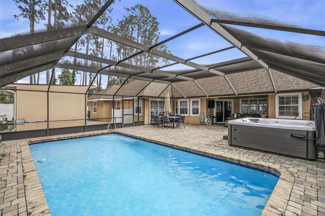 11 BANNERWOOD LANE, Palm Coast, FL 32137