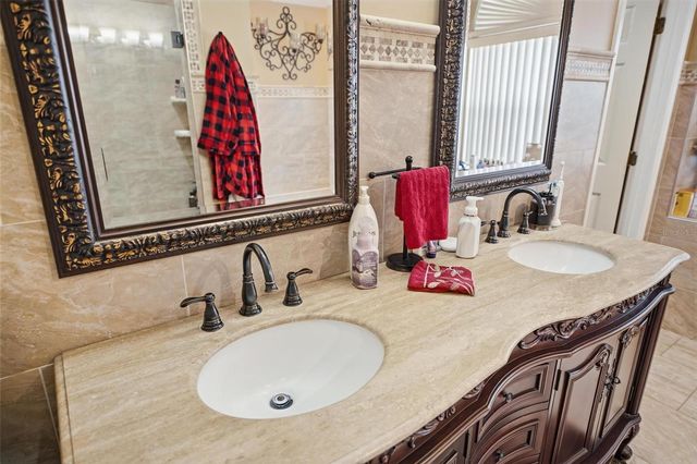 11 BANNERWOOD LANE, Palm Coast, FL 32137