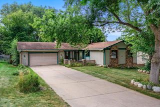 6310 Squire Drive NE, Fridley, MN 55432