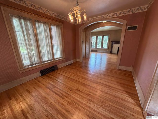2400 Bradfield Drive, Lincoln, NE 68502