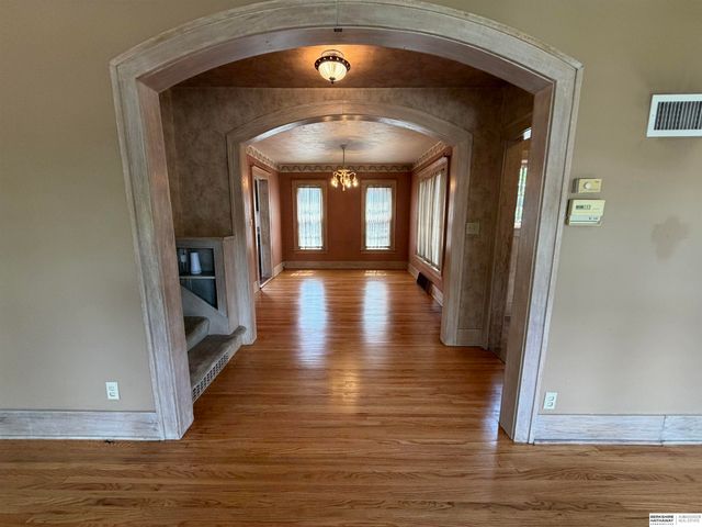 2400 Bradfield Drive, Lincoln, NE 68502