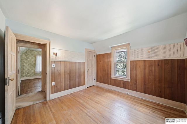 2400 Bradfield Drive, Lincoln, NE 68502