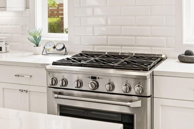 3103 Mena Drive, San Mateo, CA 94403