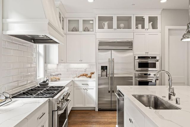 3103 Mena Drive, San Mateo, CA 94403