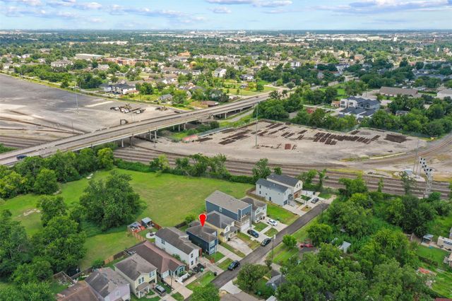 2302 Abernathy Street, Houston, TX 77026