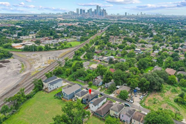 2302 Abernathy Street, Houston, TX 77026
