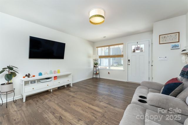 8 Virginia Commons Drive 6, Arden, NC 28704