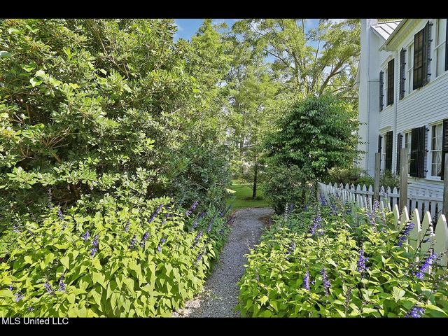 138 E Fulton Street, Canton, MS 39046