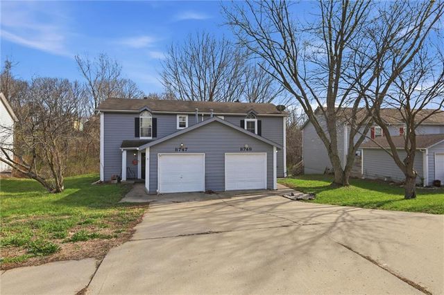 8749 NW 82nd Street, Kansas City, MO 64152