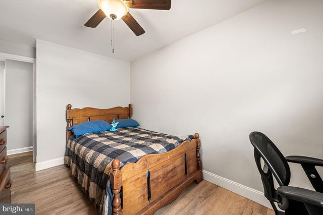 7823 WESTVIEW AVE, Upper Darby, PA 19082