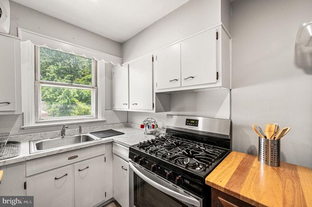 7823 WESTVIEW AVE, Upper Darby, PA 19082