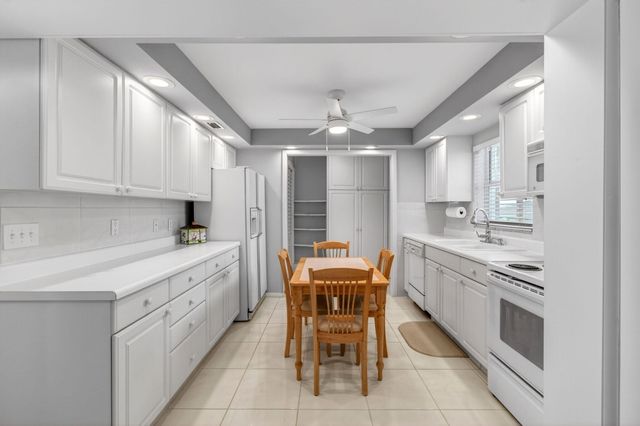 2701 S Ocean Boulevard 21, Highland Beach, FL 33487