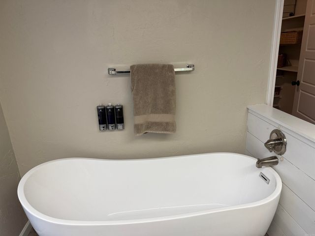 931 W North, Piggott, AR 72454