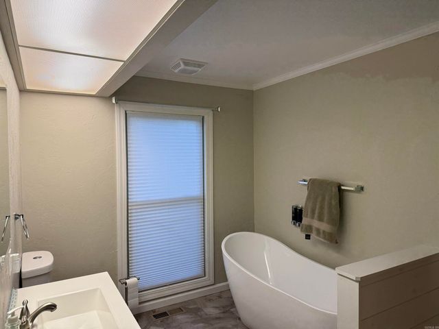 931 W North, Piggott, AR 72454