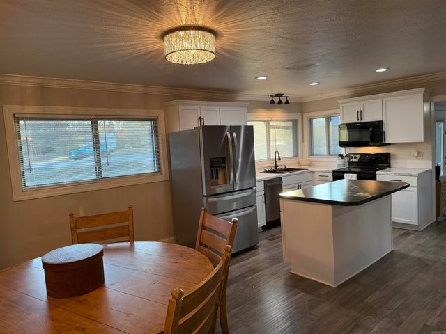 931 W North, Piggott, AR 72454